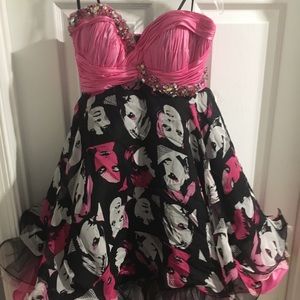 Mac Duggal Cocktail